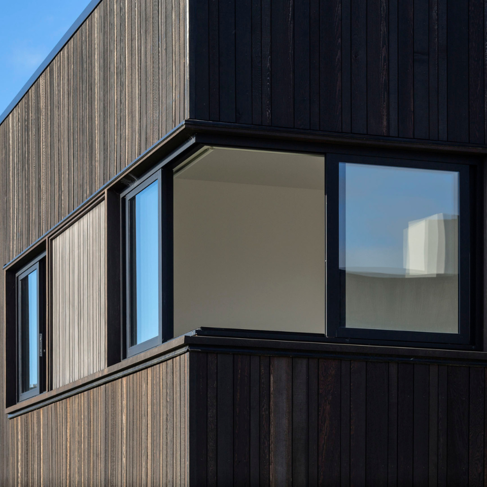 APL Architectural Sliding - Black Anodised