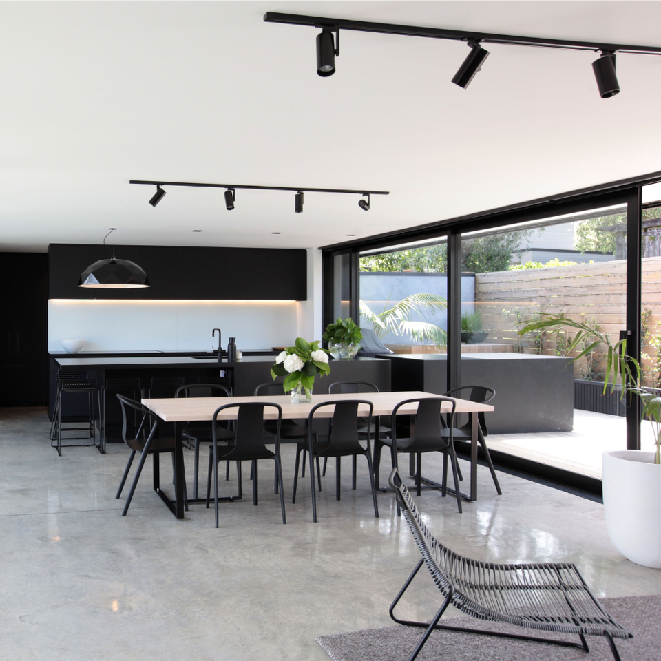 APL Architectural Sliding - Matt Black