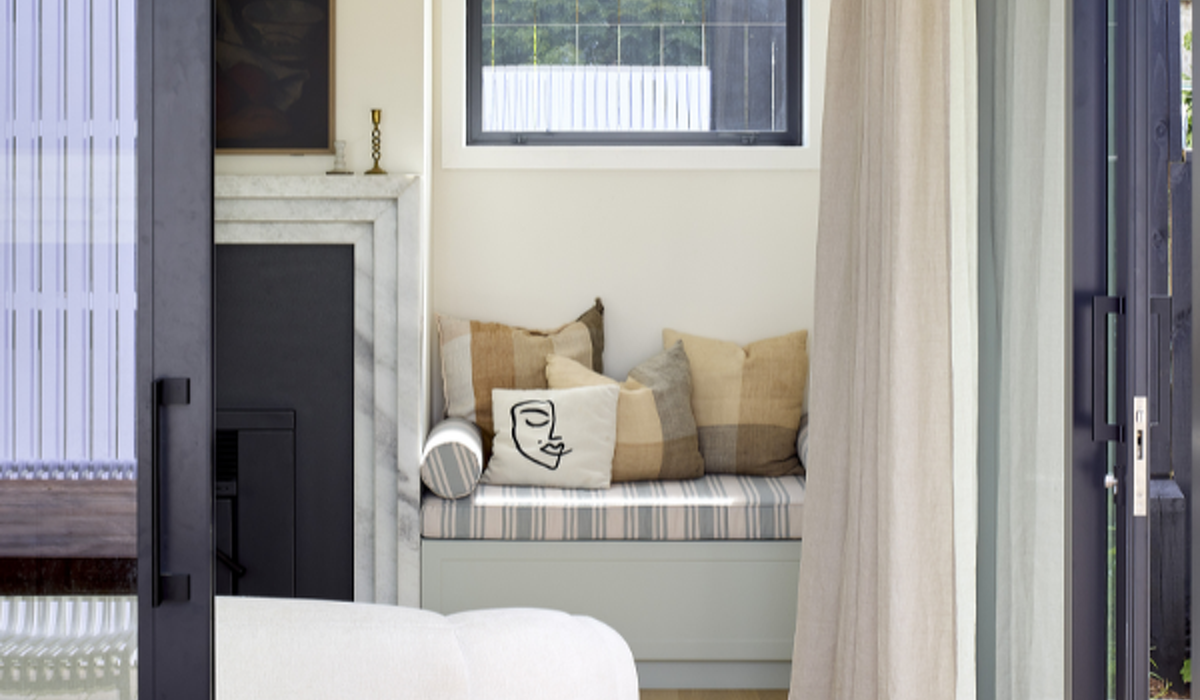 1930s Bungalow Westmere Portrait